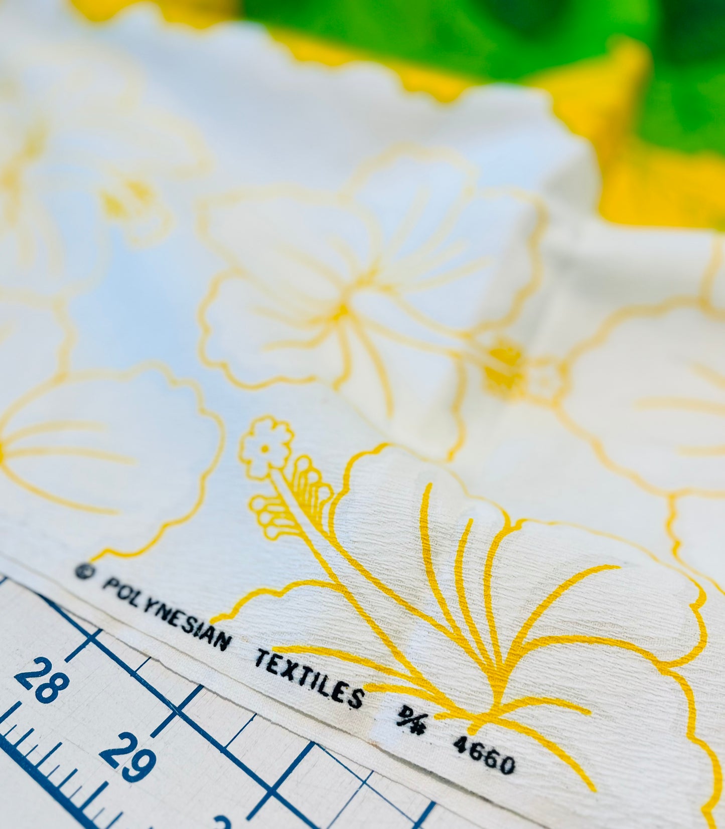 NEW Vintage Tote Hibiscus Green and Yellow