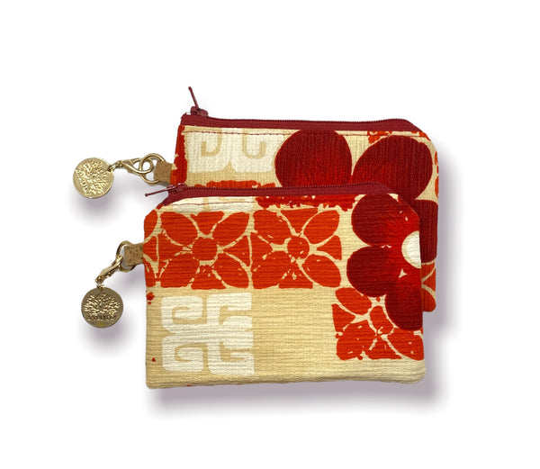 Vintage Mini Keychain Pouch Red Tapa